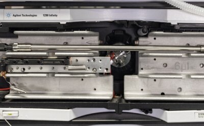 Supelco® analytical HPLC column installed onto an Agilent® 1290 U/HPLC instrument showing how the column comfortably fits into the column oven.