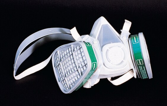 3M&#8482; disposable respirator organic vapor/acid gas, size S