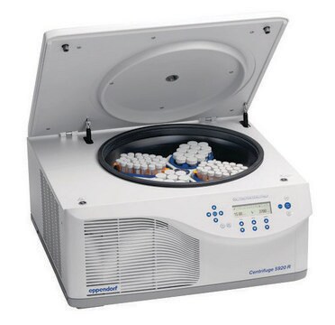 Eppendorf&#174; Centrifuge 5920R refrigerated, with rotor S-4x1000 (high cap. bucket) with 15 mL/50 mL adapters, keypad, AC/DC input 120 V, 50/60 Hz, US 3-pin plug (US)