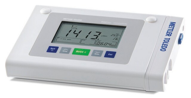 Mettler Toledo FiveEasy&#8482; conductivity bench meter model, F30, meter only, AC/DC input 230 V AC, universal plug set