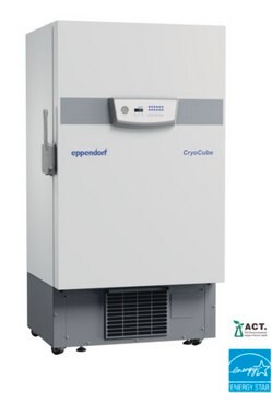 Eppendorf&#174; CryoCube&#174; F740h capacity 570&#160;L, classic interface, handle left side, 5 shelves, CO2 backup system, AC/DC input 115 V, US 3-pin plug