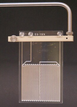 Glass microreactor XXL with fixing device and rod