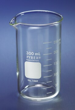 Pyrex&#174; Berzelius graduated beaker, tall form with spout Tall form, capacity 300&#160;mL