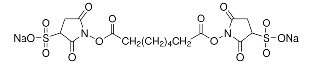 Bis(3-sulfo-N-hydroxysuccinimide ester) de l'acide subérique sodium salt &#8805;95% (H-NMR), powder