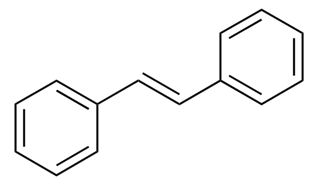 trans-スチルベン 96%